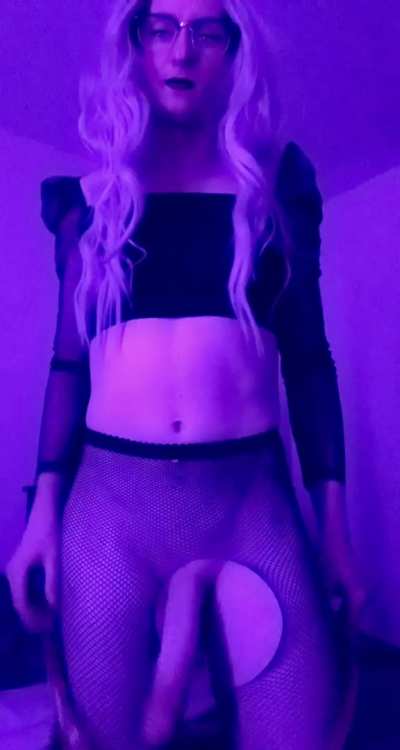 My skirt is off&hellip; now what daddy? 🤤