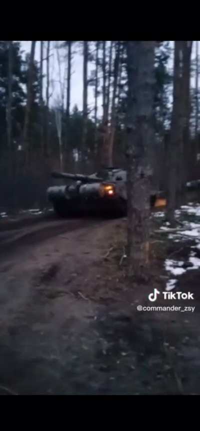 UA POV. Challenger tank spotted near the front. Looks like it might be Kreminina (unconfirmed).