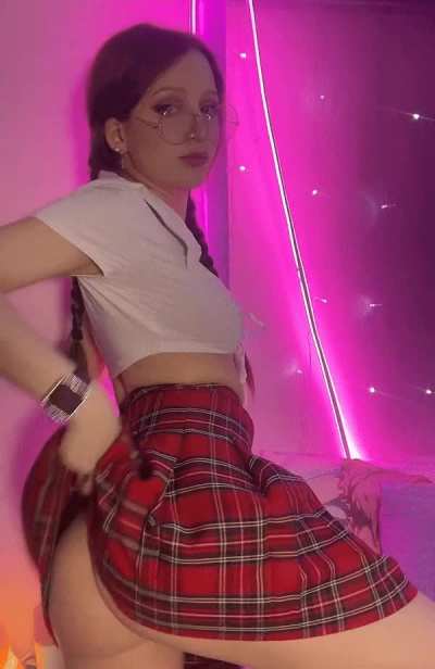 this hot ass has already filmed and posted lots of pictures and videos of her on ✨Fansly✨!! Come to see all uncensored content, order a custom or sexting, or just to say &lsquo;hi&rsquo; &amp;lt;3 link in comments below ⬇️ 