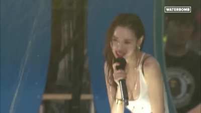 Sunmi Waterbomb TV angle