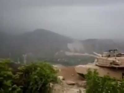 Saudi Army M1A1 Abrams tank targeting Houthi position 2015