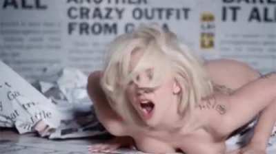 I'd like to be the guy behind Lady Gaga giving her orgasms 😍😍😍