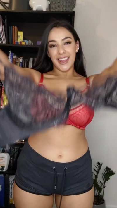 DO YOU LIKE IT ? ( her Free album In Comments )