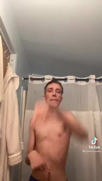 Everyone we have a new king of Cringetopia