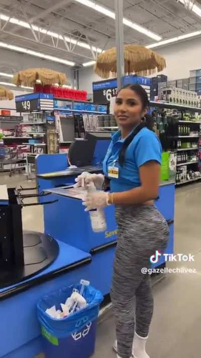 I GYATT to go to Walmart🍑🥵
