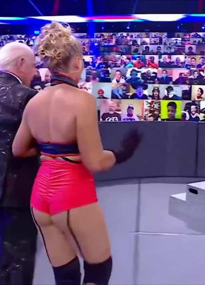 Lacey Evans