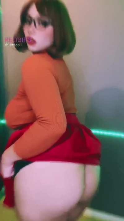Velma by Aria