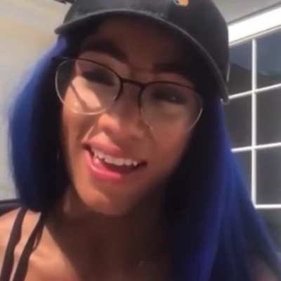 Sasha Banks reacting to Triple H&rsquo;s greatest moments. Link to video in comments.