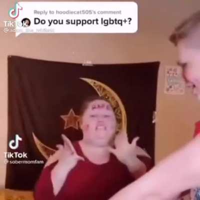 👁👄👁
