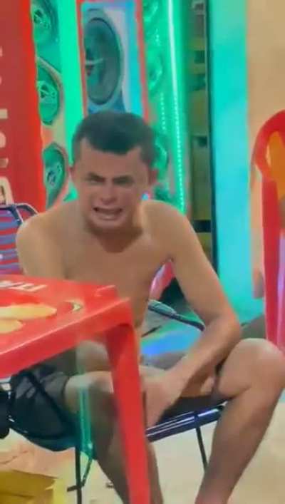 Vendeu Bolsa a 70.000 e comprou BTC a US$ 60.000 com d&oacute;lar a R$5,70. 🤣