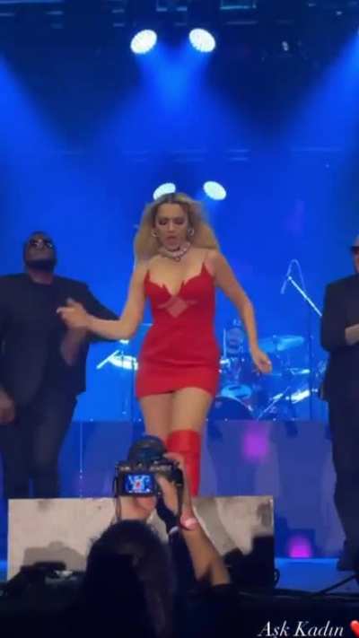 Hadise ❤️&zwj;🔥