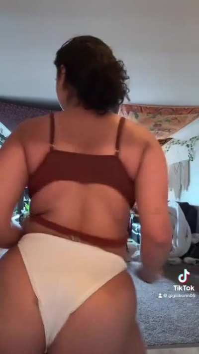Latina thot &eth;&sup3;
