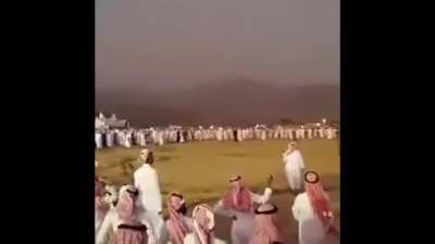 اللعنة الحمار
