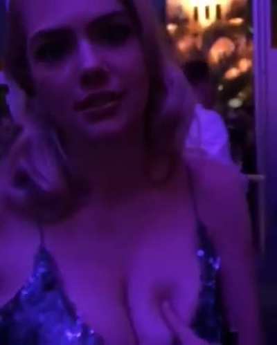 Kate Upton tits
