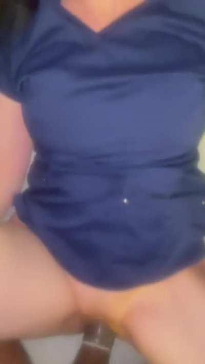 [F] I&rsquo;m pretty sure my co-workers could hear me howling in the call room