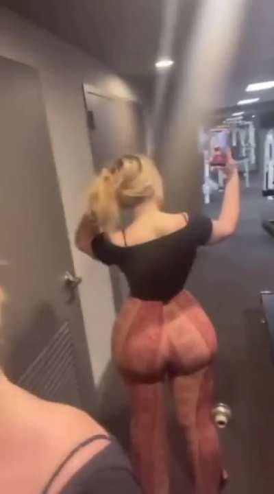 WOW