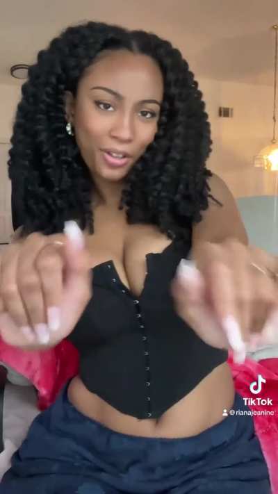 @rianajeanine