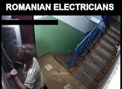 Электрика вызывали?