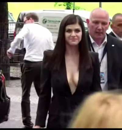 Alexandra Daddario