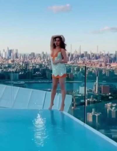 Cosmo shoot BTS