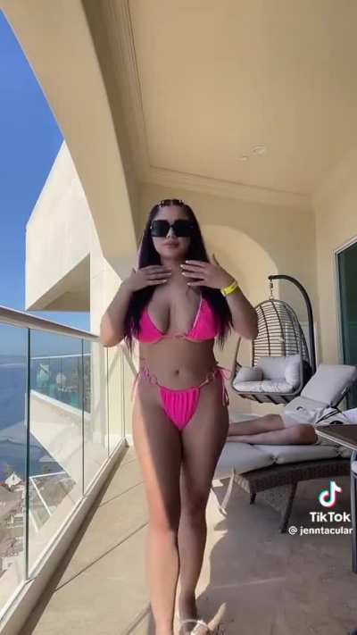 @jenntacular
