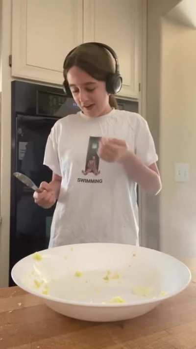 WCGW cutting a microwave boiled egg...