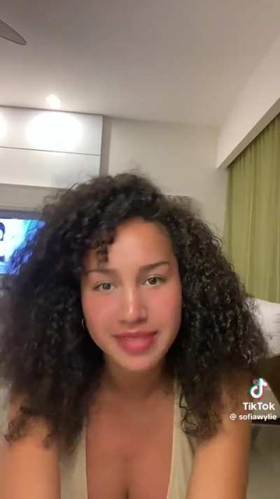 Sofia Wylie