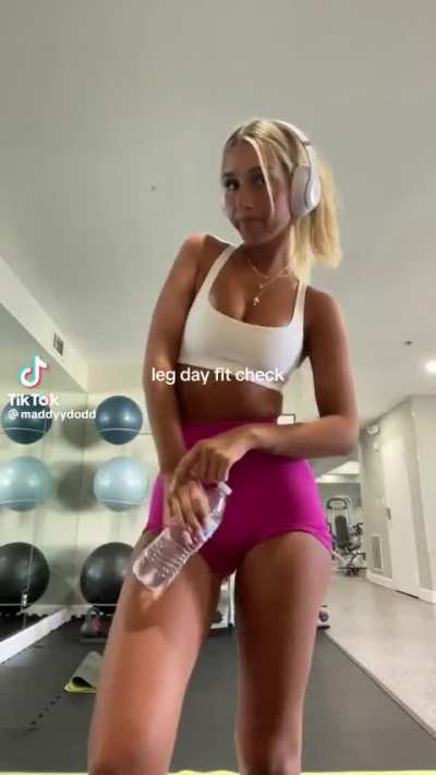 So sexy and thick 