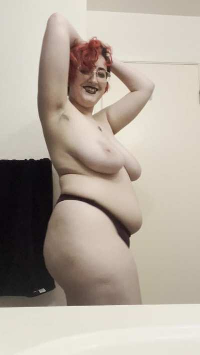 Perfect chubby goth girl from the front and back