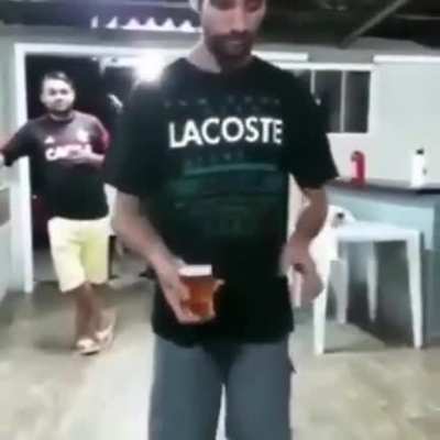 😳