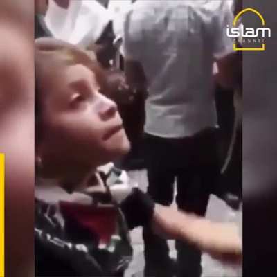 "All the world are with us, not with you" Palestinian girl gives Israeli soldier a piece of her mind