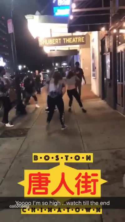 Crackhead takes on a 2v1 fight
