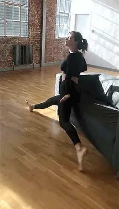 I need Taylor Swift to do this on my cock