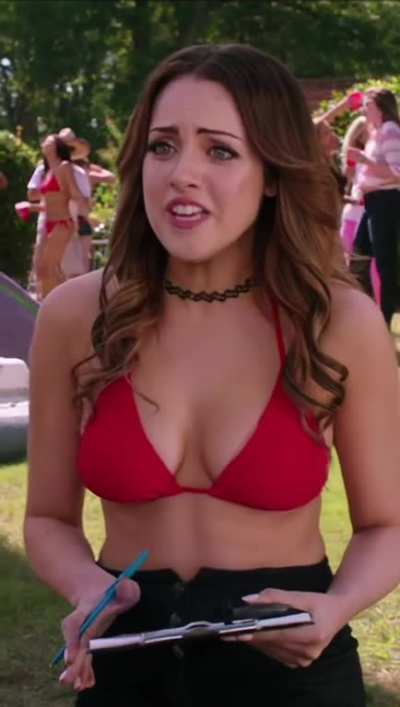 Liz Gillies