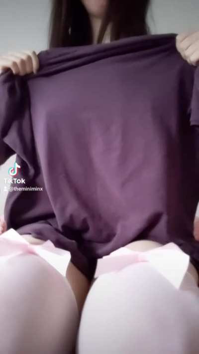 I'm wondering if I can be your cute fuckdoll tonight... 👉👈