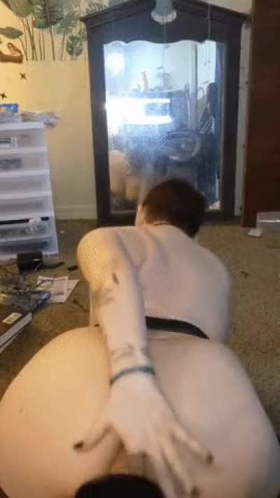 Fucking machine anal