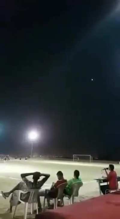 "This is Yemen, baby": football match amid flying rockets