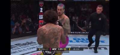 The biggest knee hit I&rsquo;ve heard 