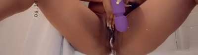 Squirt queen