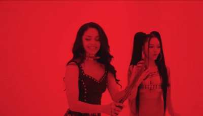 Rae has a need for blood. And I like Bella's "outfit" for this.