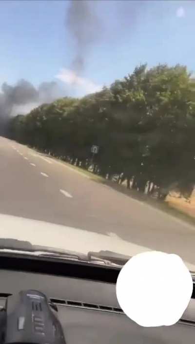 Russian films 2 SU-25s flying towards Ukrainian troops that have crossed the border in Kursk Oblast close to Sudzha