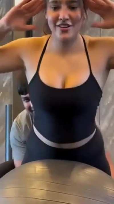 Neha Sharma 