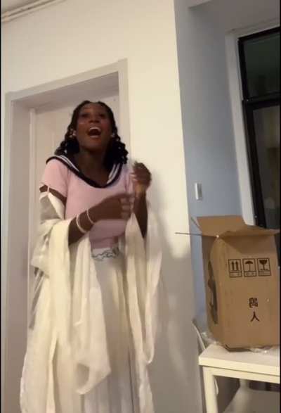 Knows damn well she did that on purpose