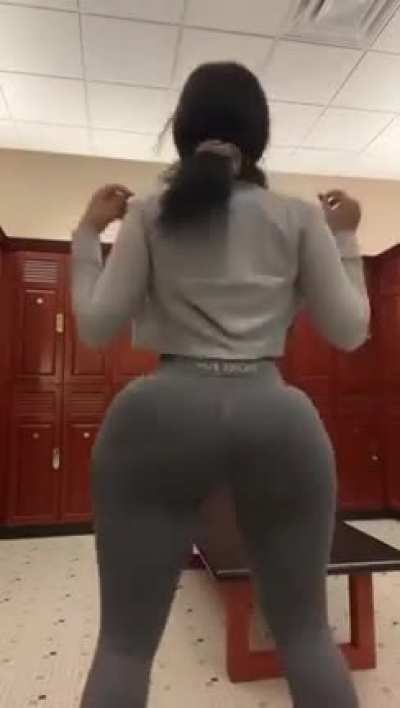 Muscle mommy