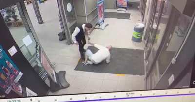 Man tries to stab security guard