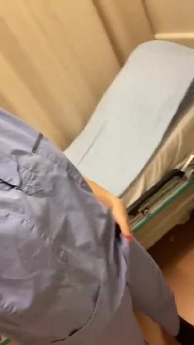 The patient on the other side of this curtain doesn&rsquo;t know what he&rsquo;s missing ;) [GIF]