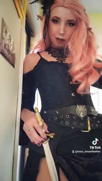 "I wonder what this does?" [Elven Queen Edition]