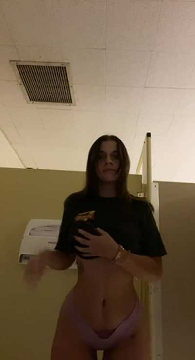 I think you would have pretty much fun with my ass - can i be ur fuckdoll?