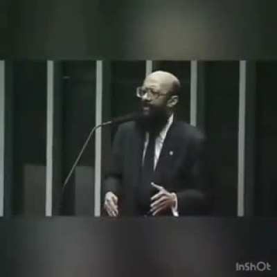 En&eacute;as cita o Bolsonaro em 2003 no Estatuto do desarmamento