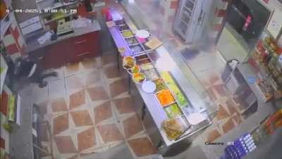 IDF toss a stun grenade into a restaurant in Qibya (West Bank)